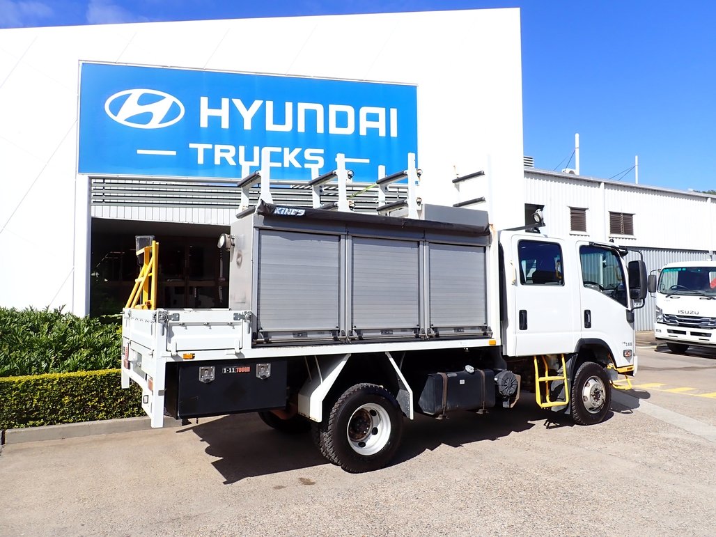 2017 Isuzu Nps 75-155 image 9