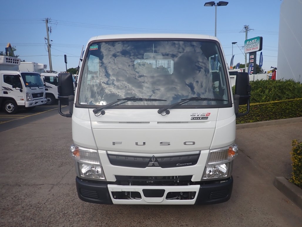 2023 Mitsubishi Canter 615 image 4