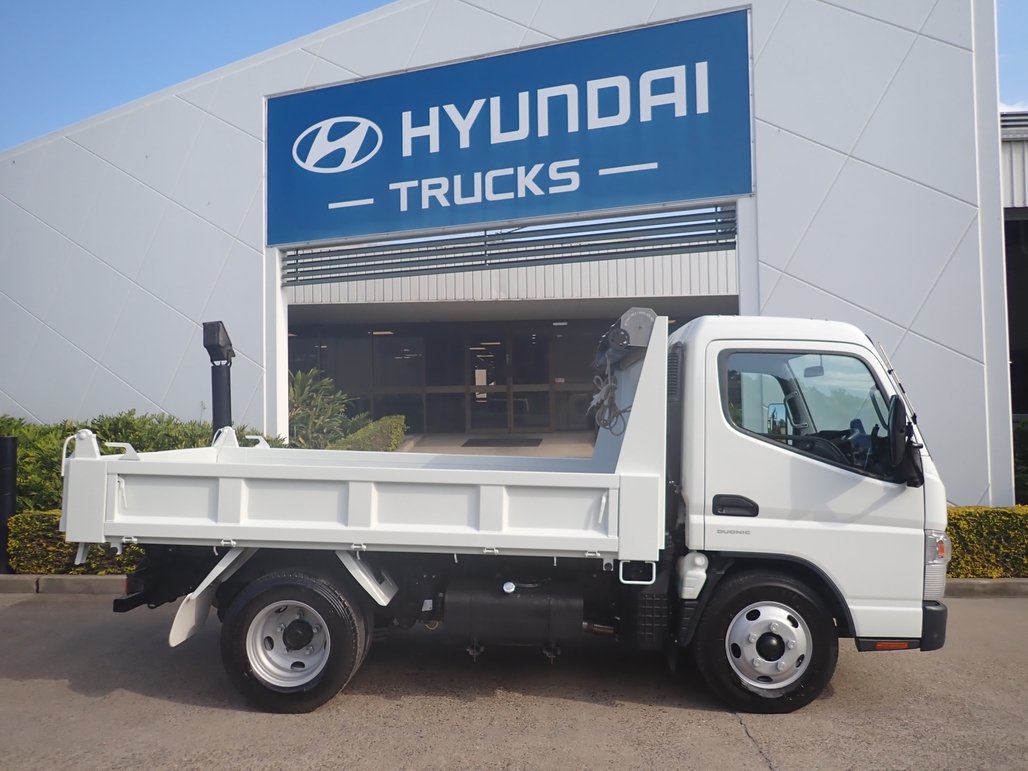 2023 Mitsubishi Canter 615 image 6