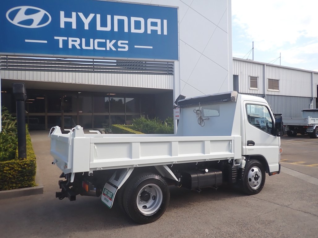 2023 Mitsubishi Canter 615 image 7