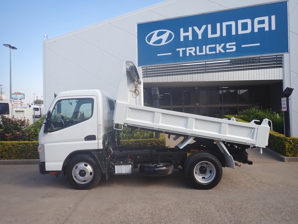 2023 Mitsubishi Canter 615 image 8