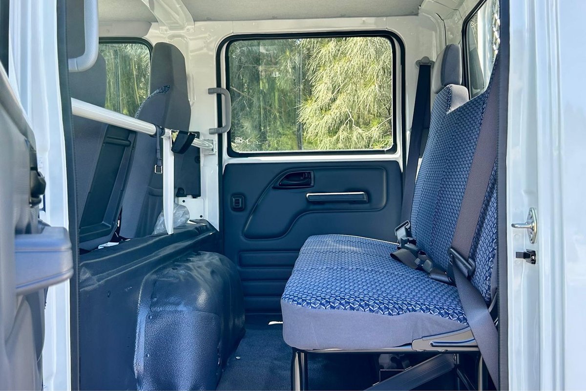 2025 Isuzu N Series Nps 45/75-155 image 20