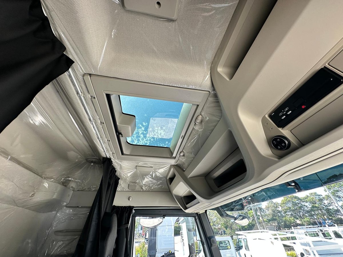 2025 Iveco S-Way AS230 image 22