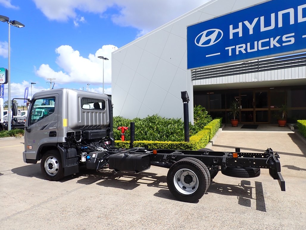 2025 Hyundai Ex6 Mwb image 3