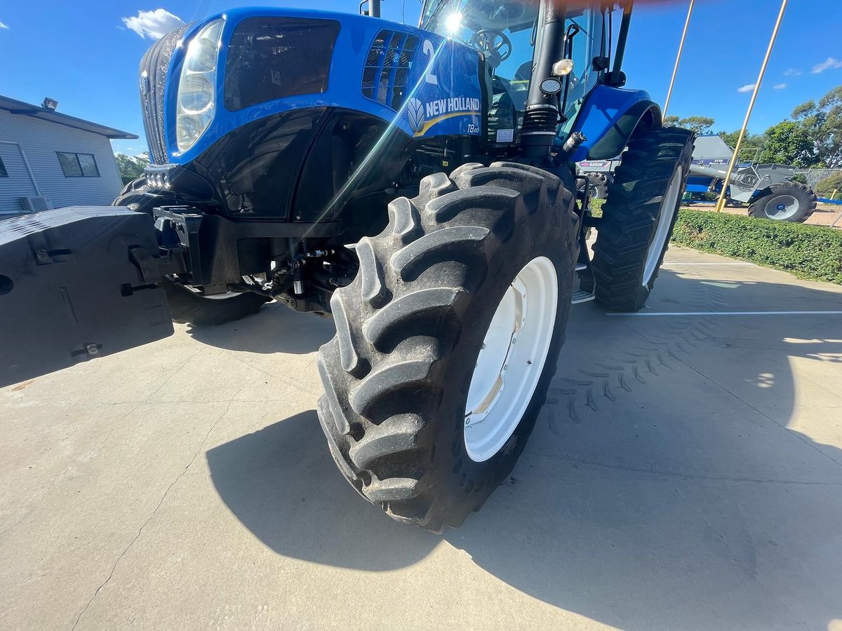 2019 New Holland T8.410 image 6