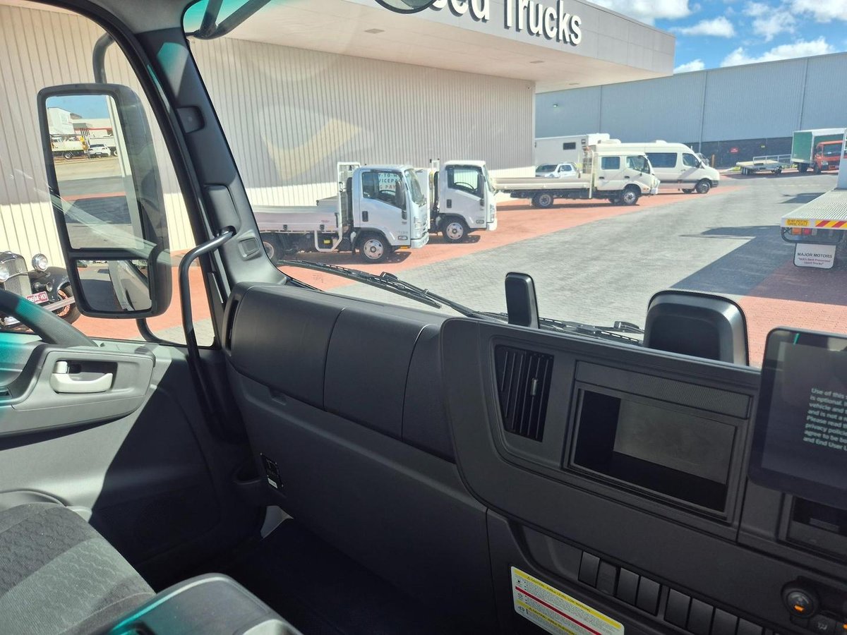 2025 Isuzu Fvr170-300 Auto Lwb (My25) 12 Pallet Tautliner And Lift image 18