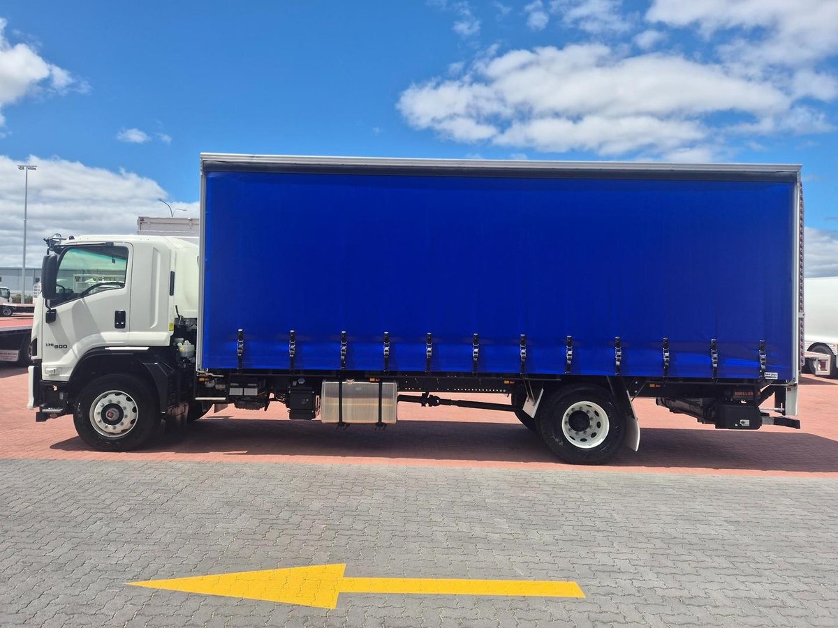 2025 Isuzu Fvr170-300 Auto Lwb (My25) 12 Pallet Tautliner And Lift image 21