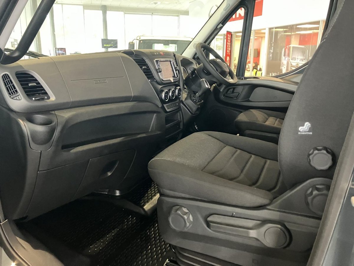 2025 Iveco Daily 50C18 image 12