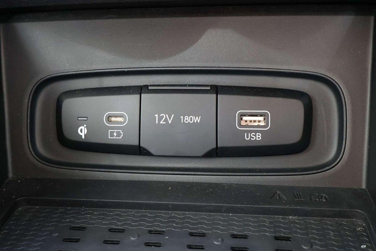 2024 Hyundai Venue QX.V5 MY24 image 16