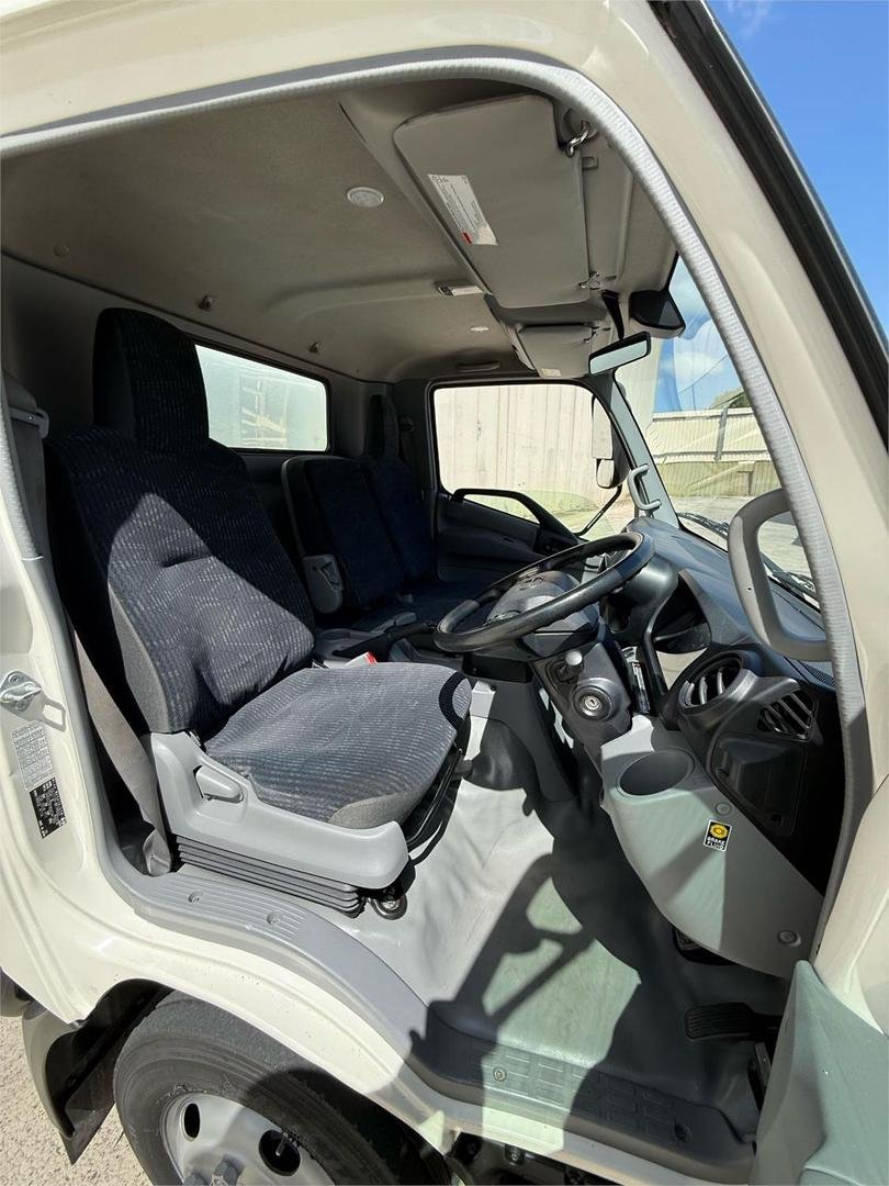 2022 Hino 300 Series 616 image 11