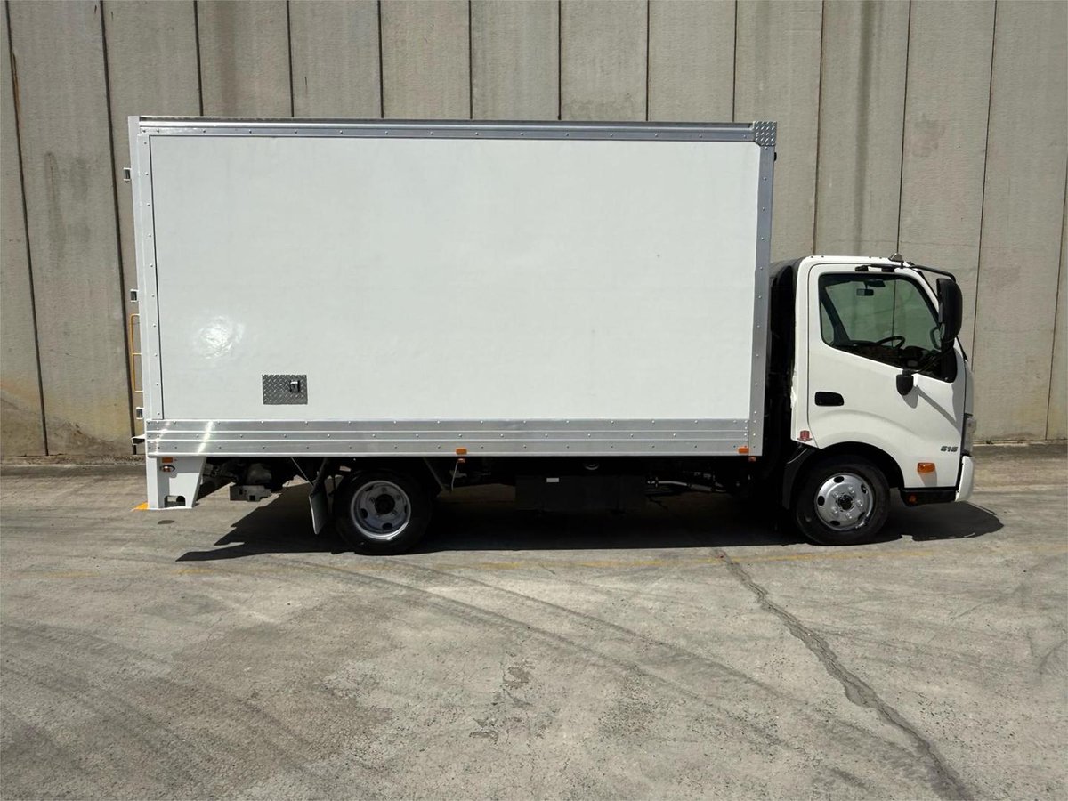 2022 Hino 300 Series 616 image 8