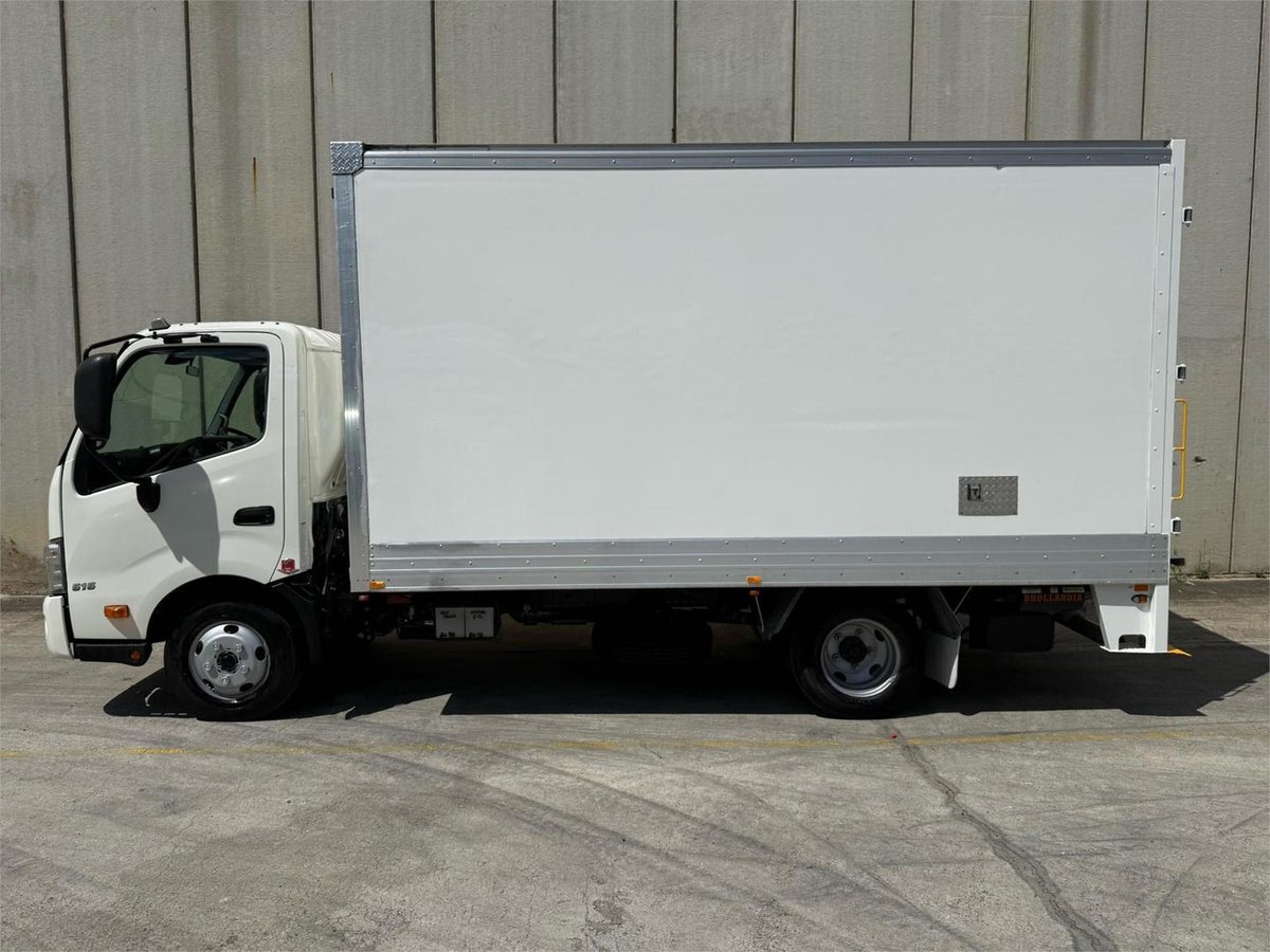 2022 Hino 300 Series 616 image 2