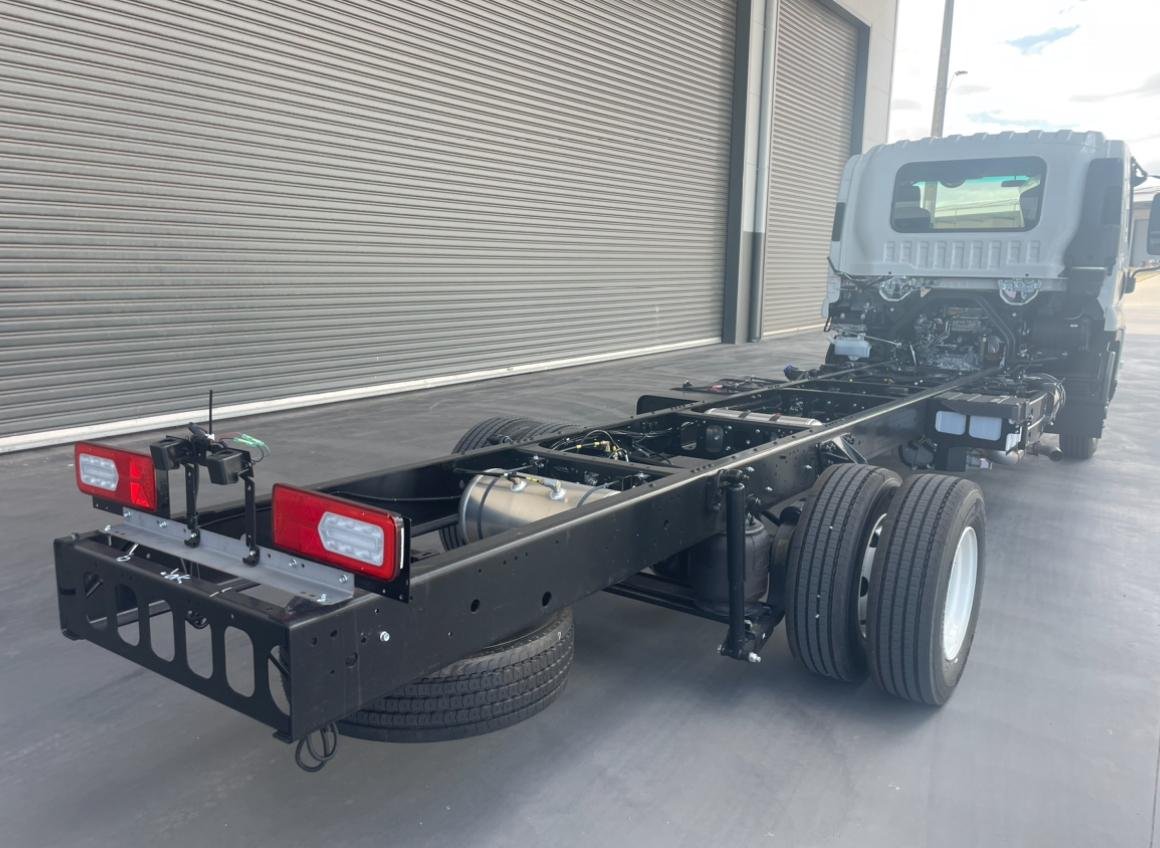 2025 Isuzu Frd 110-240 Am R52 image 6