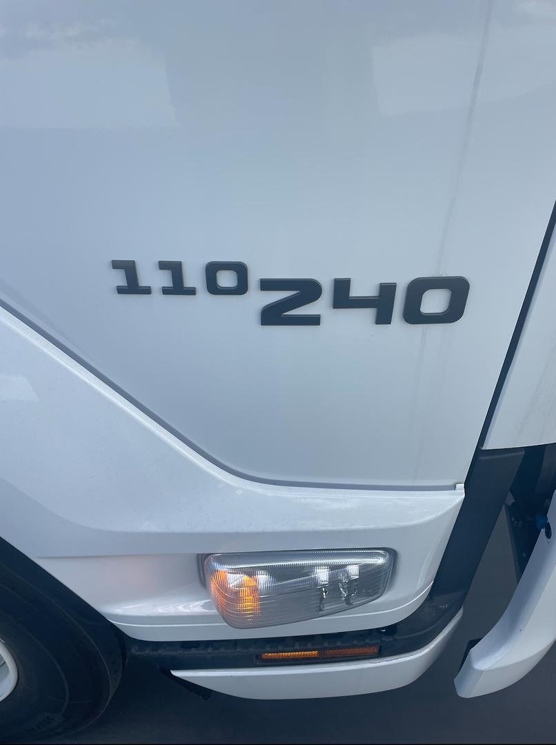 2025 Isuzu Frd 110-240 Am R52 image 9
