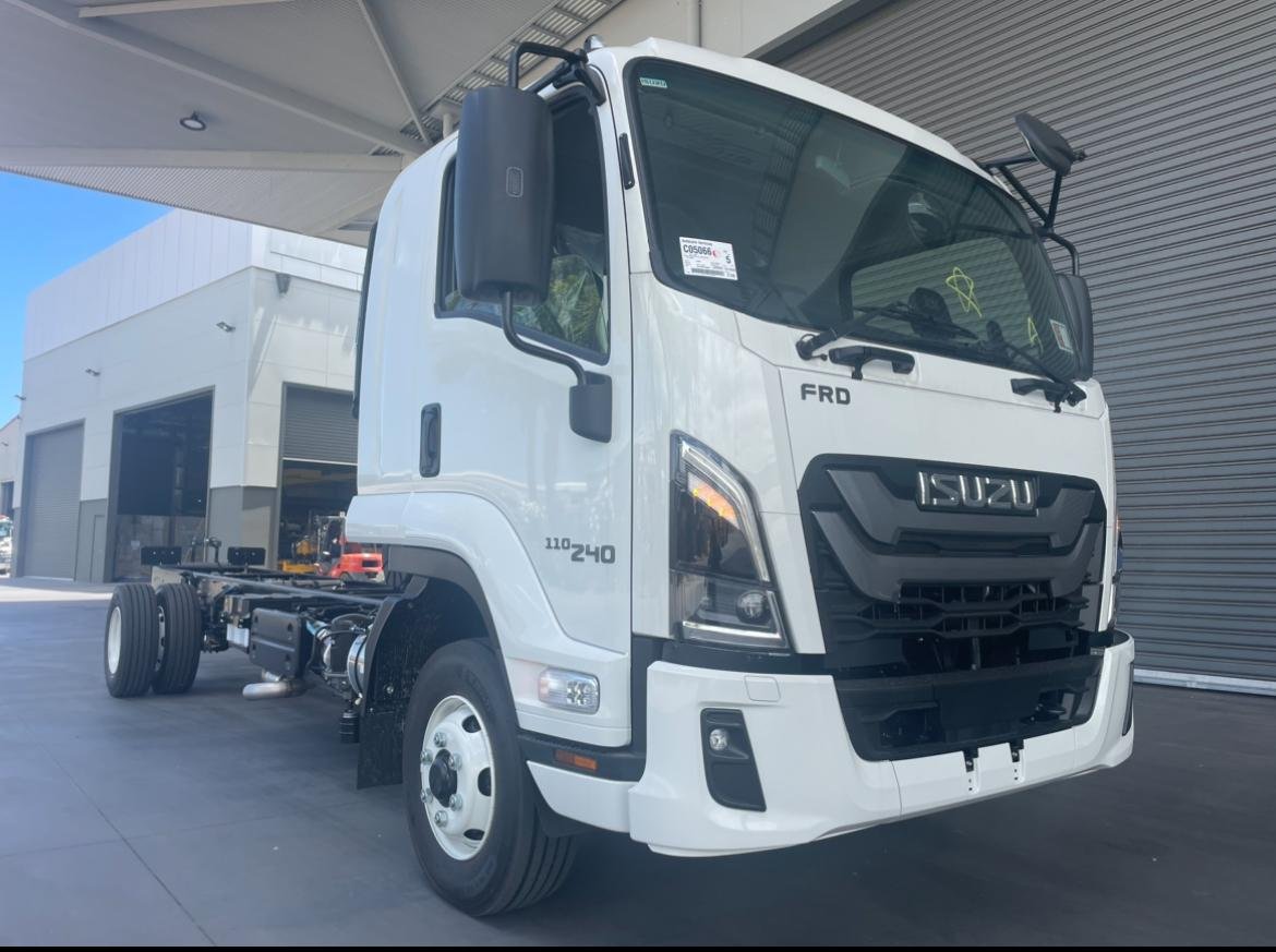 2025 Isuzu Frd 110-240 Am R52