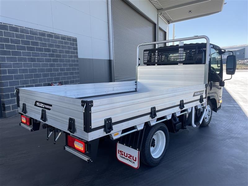 2025 Isuzu Nlr 45-150 Dt D25 Tray image 8