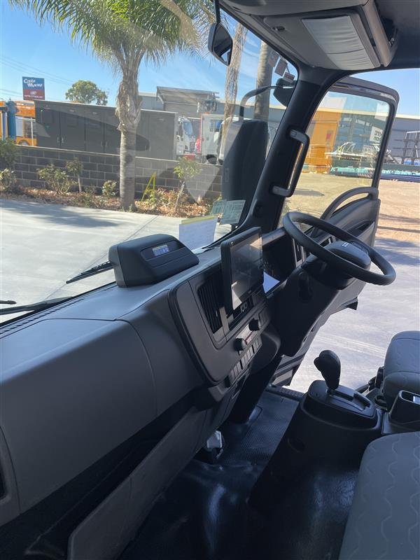 2025 Isuzu Nlr 45-150 Dt D25 Tray image 14