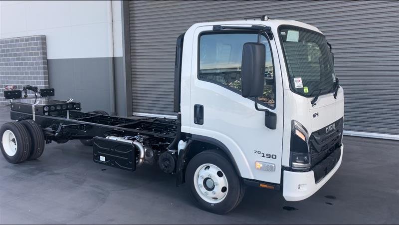 2025 Isuzu Npr 70/45-190 Am D42 image 4