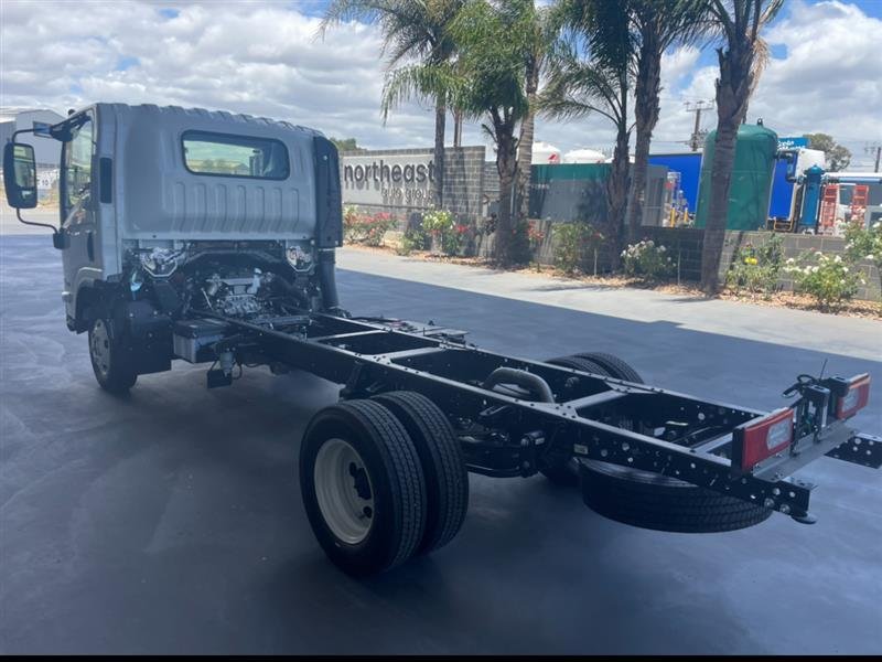 2025 Isuzu Npr 70/45-190 Am D42 image 8