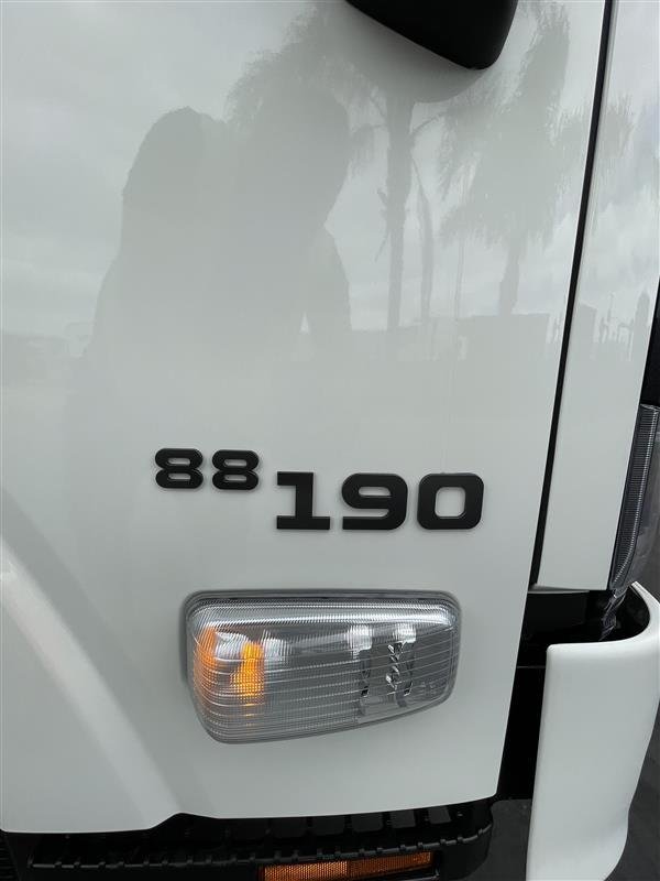 2025 Isuzu Nqr 88-190 Am D42 image 13