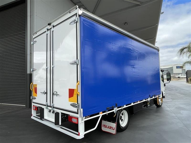 2025 Isuzu Nqr 88-190 Am D42 image 9