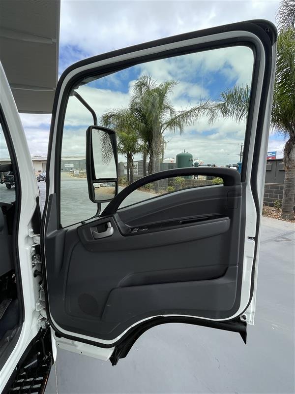 2025 Isuzu Nqr 88-190 Am D42 image 14