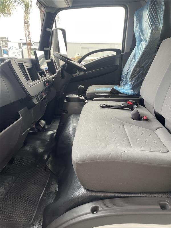 2025 Isuzu Nqr 88-190 Am D42 image 20