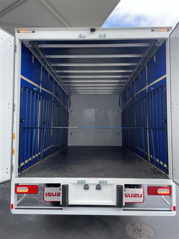 2025 Isuzu Nqr 88-190 Am D42 image 7