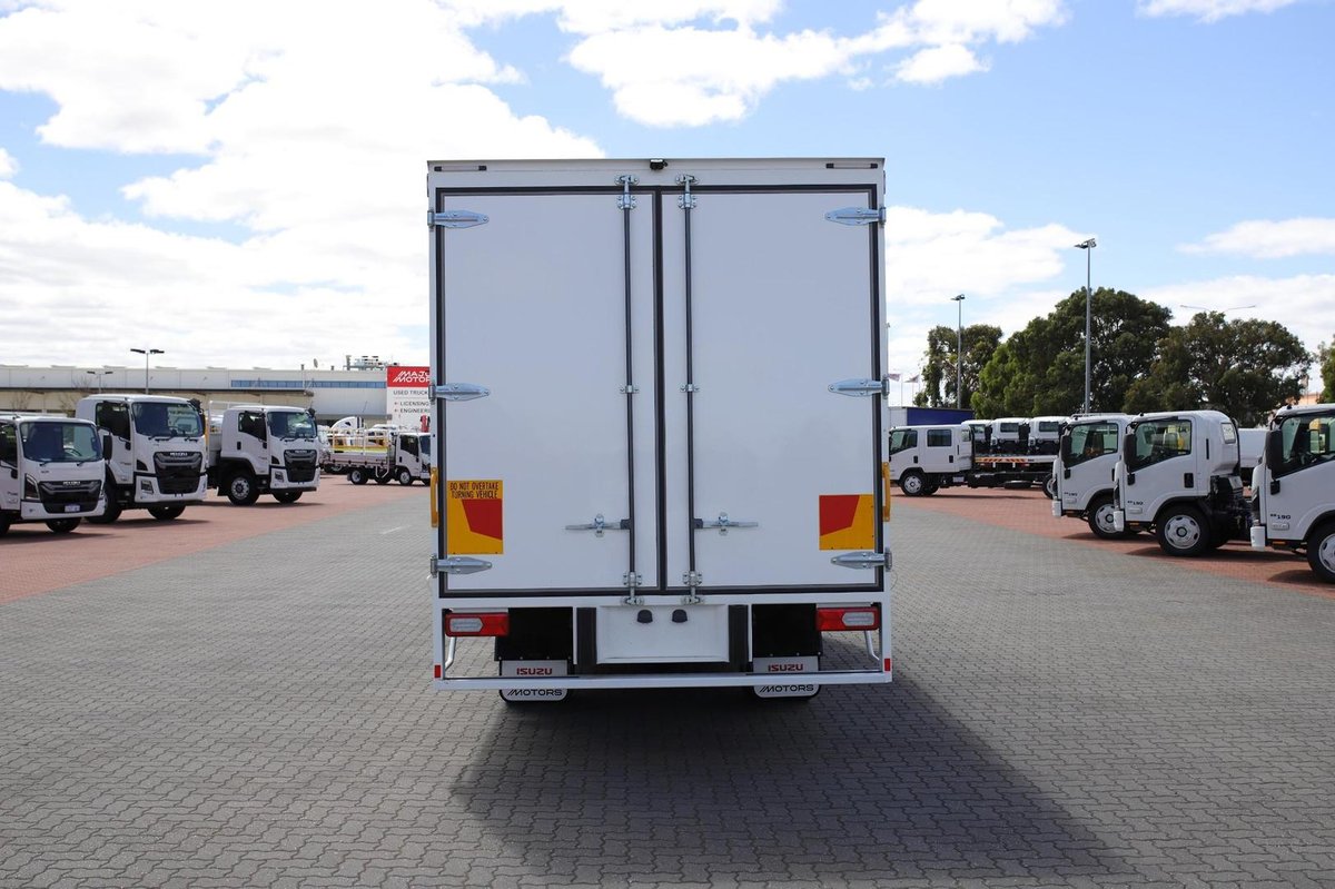 2026 Isuzu Nqr 88/80-190 Am D42 8 Pallet Tautliner image 6