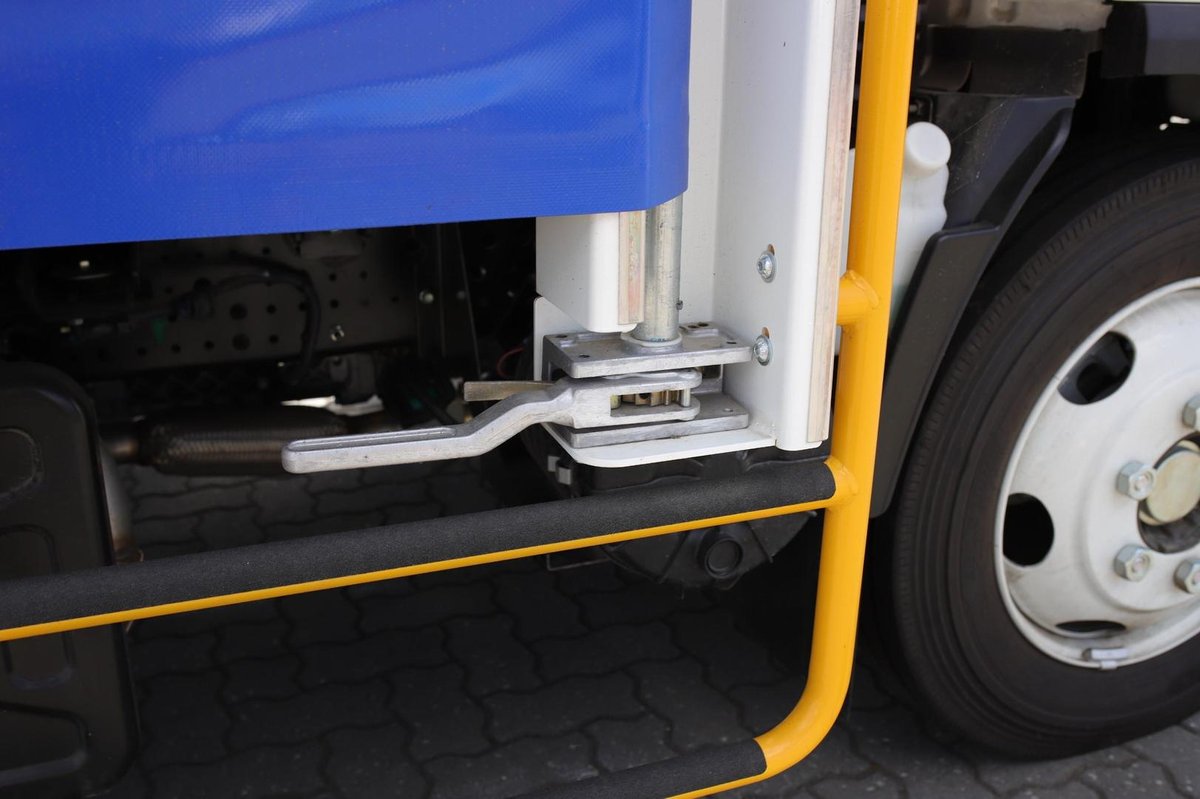 2026 Isuzu Nqr 88/80-190 Am D42 8 Pallet Tautliner image 12
