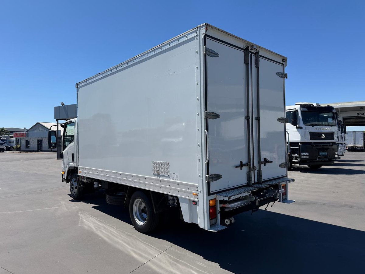2019 Isuzu N Series NPR 45/55-155 image 4