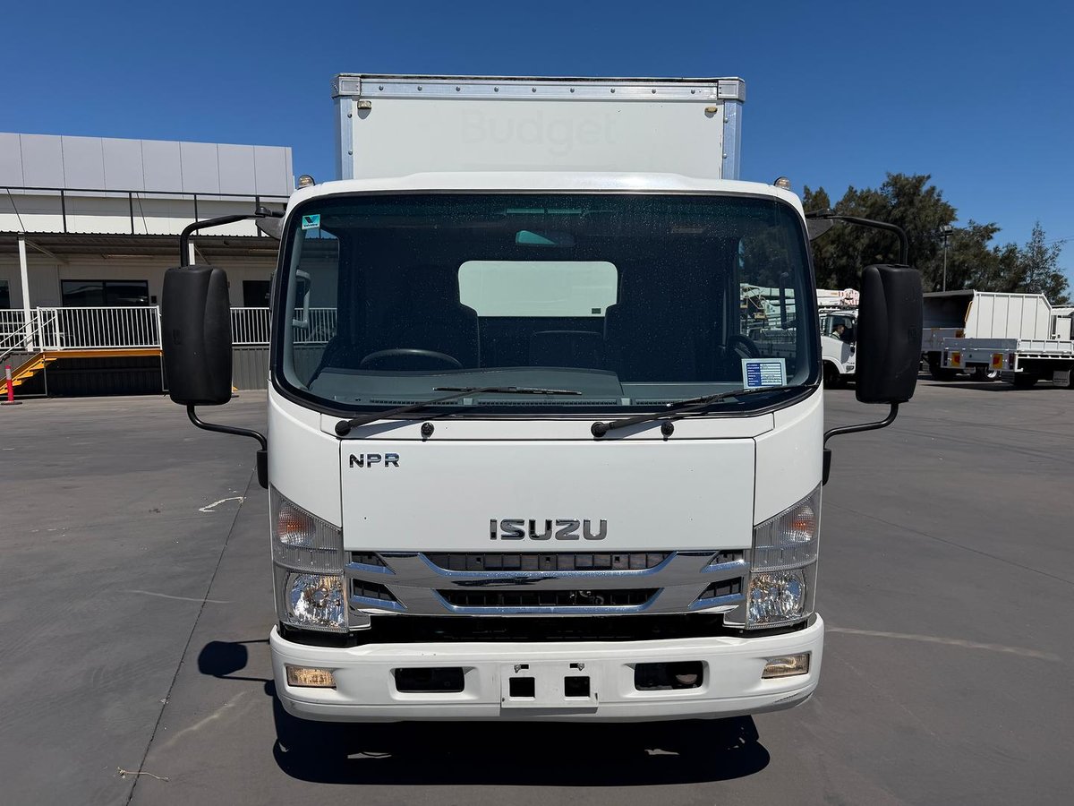 2019 Isuzu N Series NPR 45/55-155 image 2