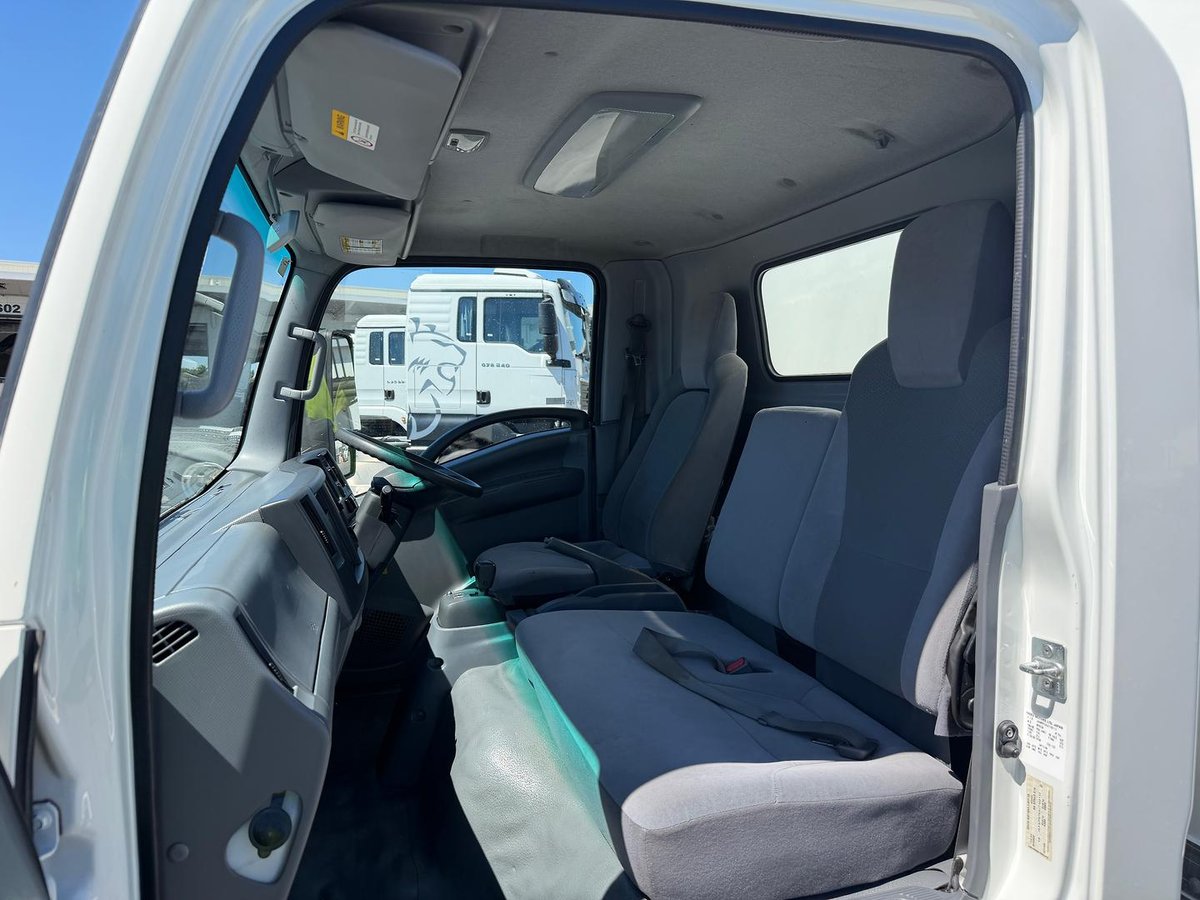 2019 Isuzu N Series NPR 45/55-155 image 19
