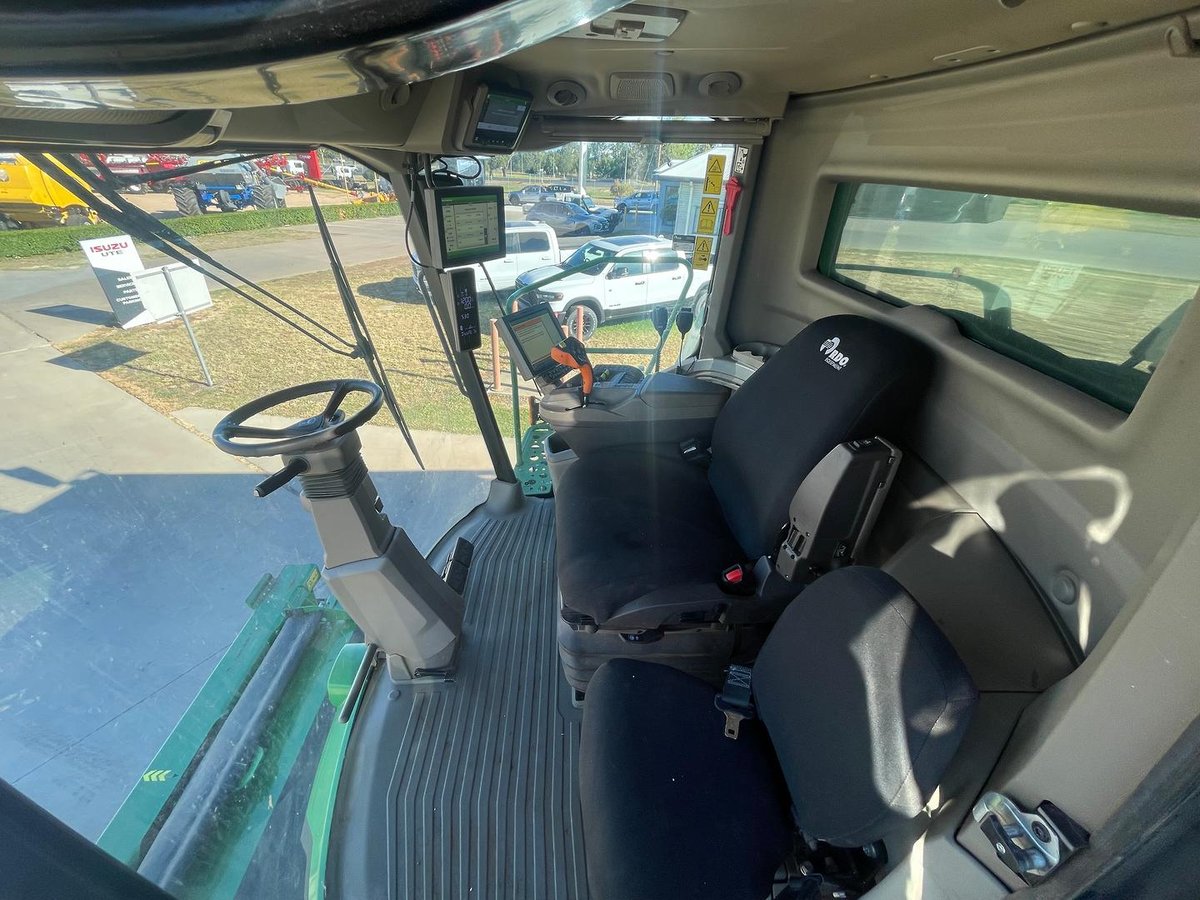2022 John Deere X9 1000 image 11