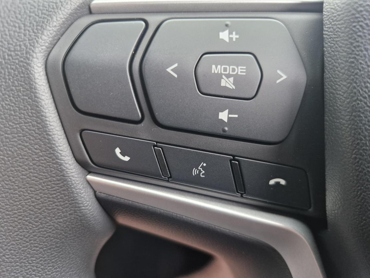 2026 Isuzu MU-X LS-M MY25.5 4X4 Dual Range image 26