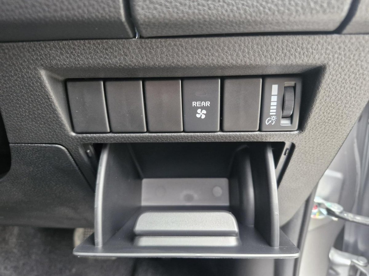 2026 Isuzu MU-X LS-M MY25.5 4X4 Dual Range image 17