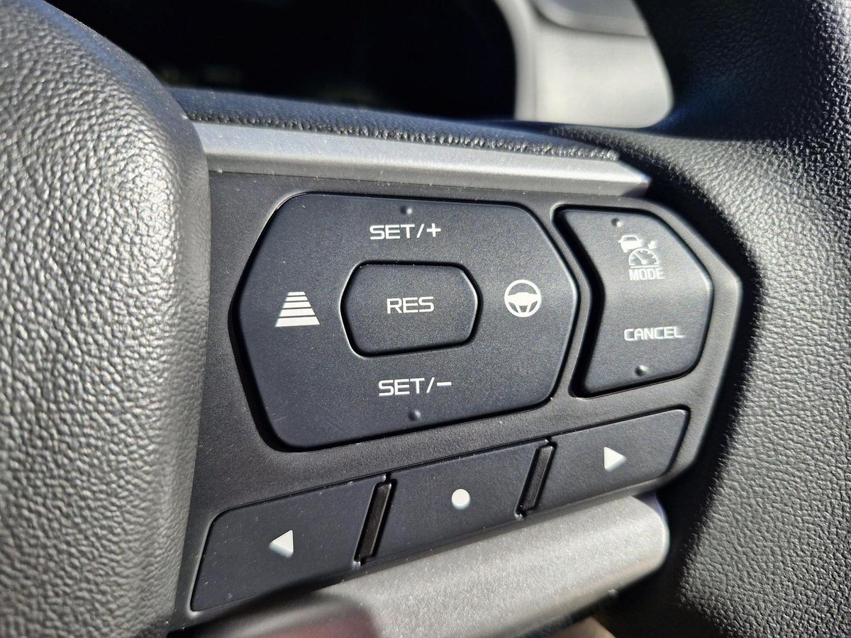 2025 Isuzu D-MAX SX MY25.5 4X4 Dual Range image 22