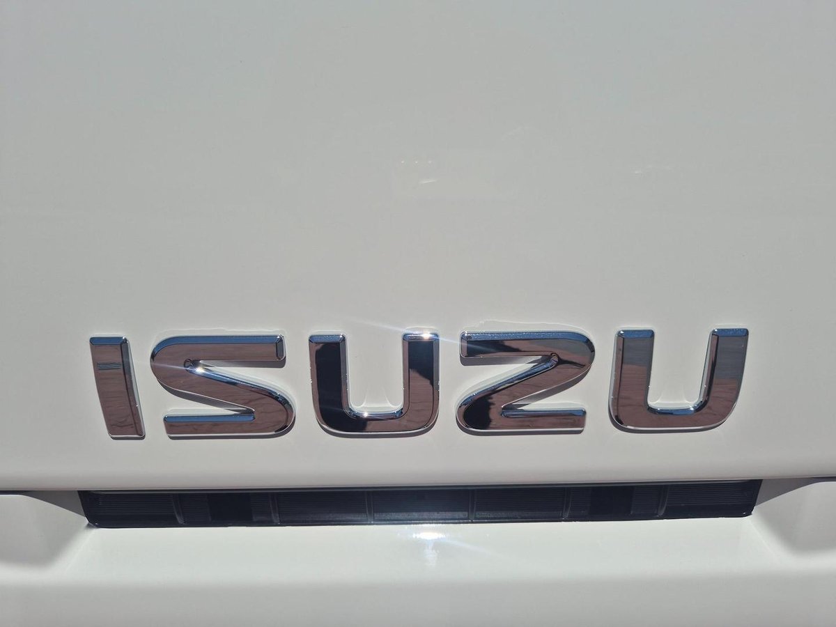 2014 Isuzu Npr 65/45-190 3 Ton Service Body image 25