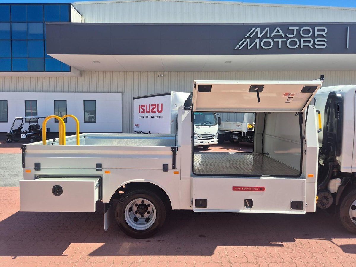 2014 Isuzu Npr 65/45-190 3 Ton Service Body image 20
