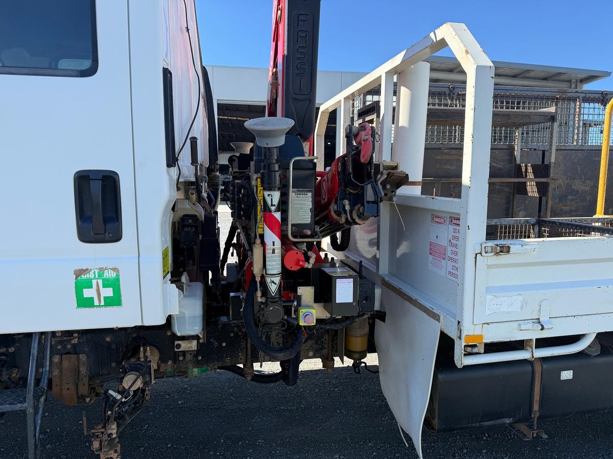 2017 Isuzu F Series FRR110-260 image 19