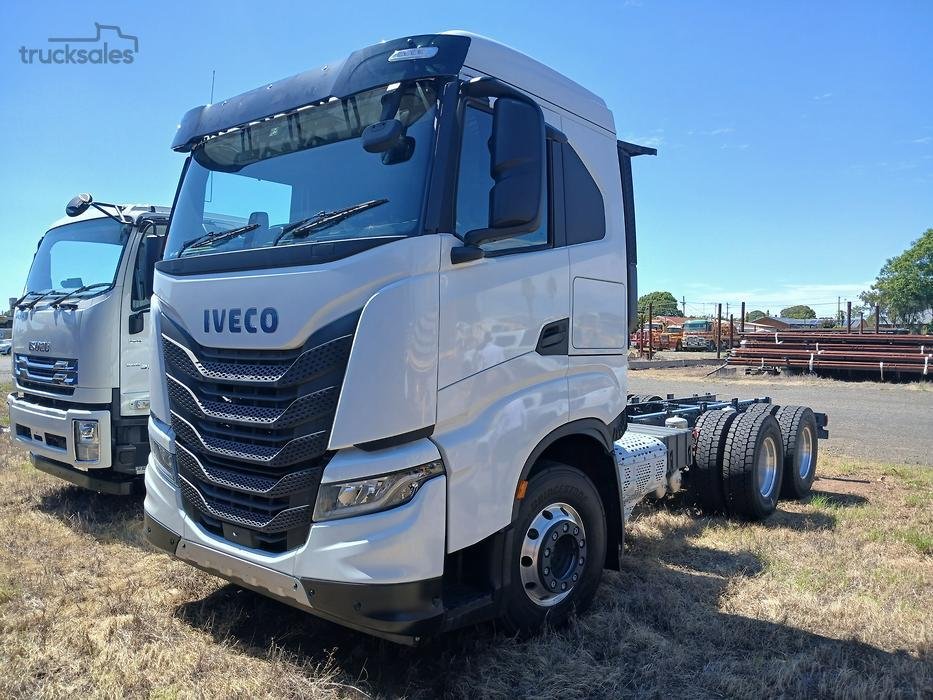 2024 Iveco S-Way AS230