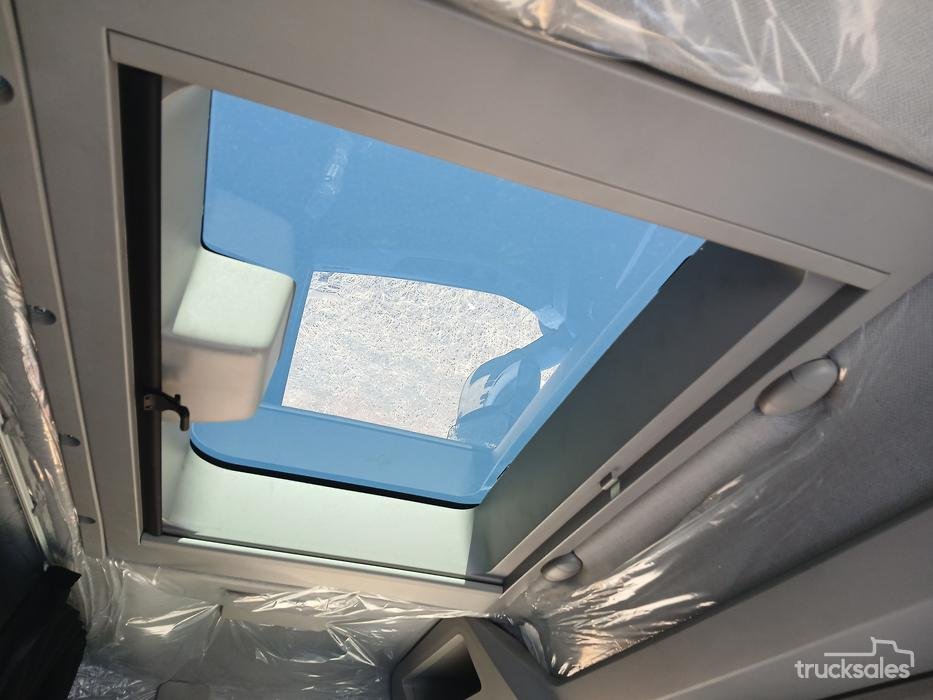2024 Iveco S-Way image 6