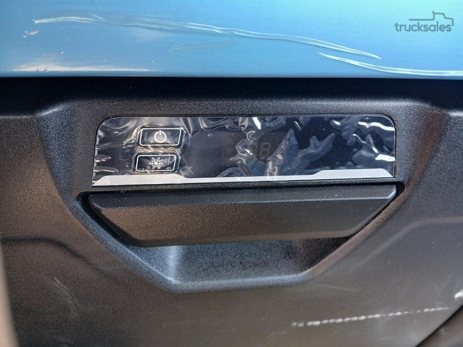 2024 Iveco S-Way image 8