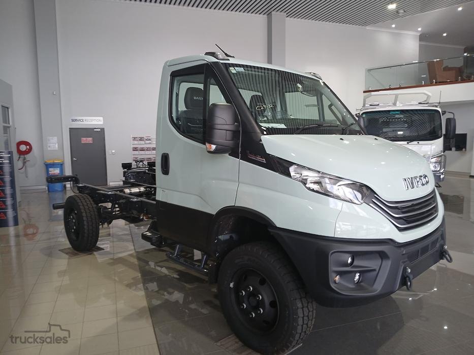 2024 Iveco Daily 70S18 image 2