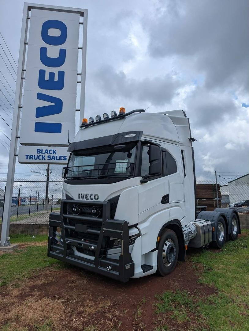 2024 Iveco S-Way AS700