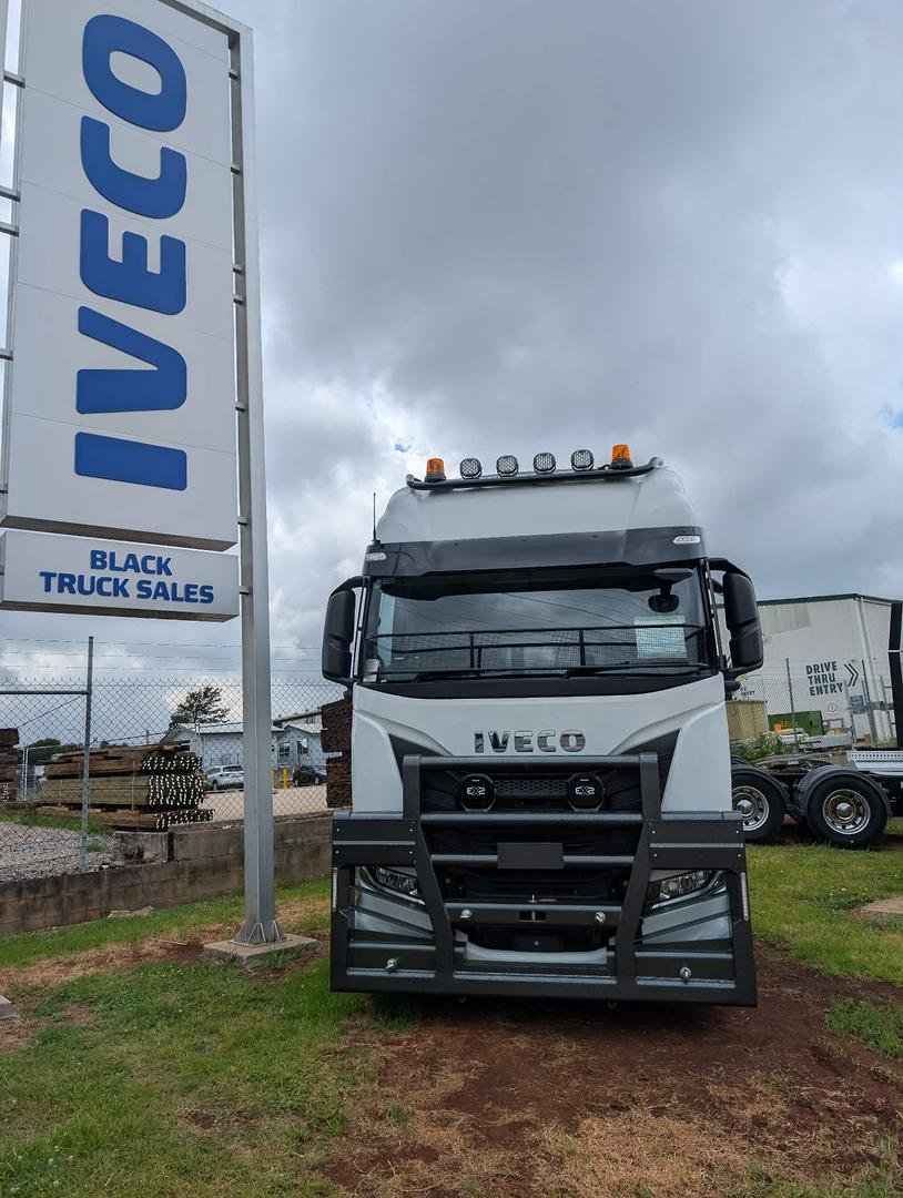 2024 Iveco S-Way AS700 image 4