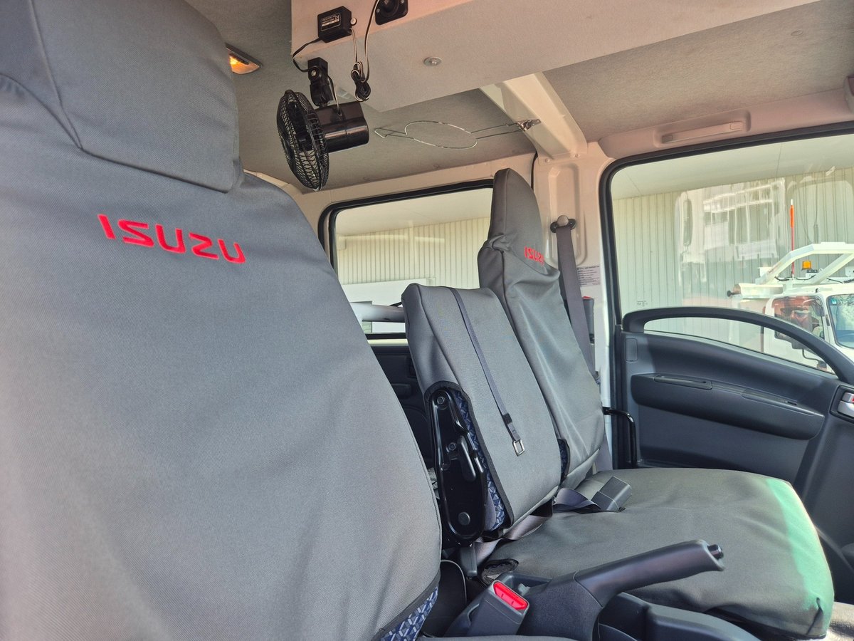 2022 Isuzu Trucks Nps 75/45-155 4x4 Crew Tray image 19