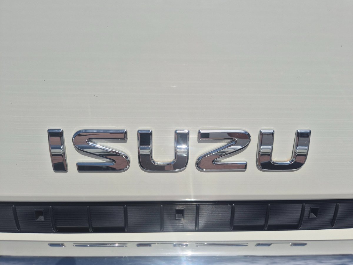 2022 Isuzu Trucks Nps 75/45-155 4x4 Crew Tray image 26