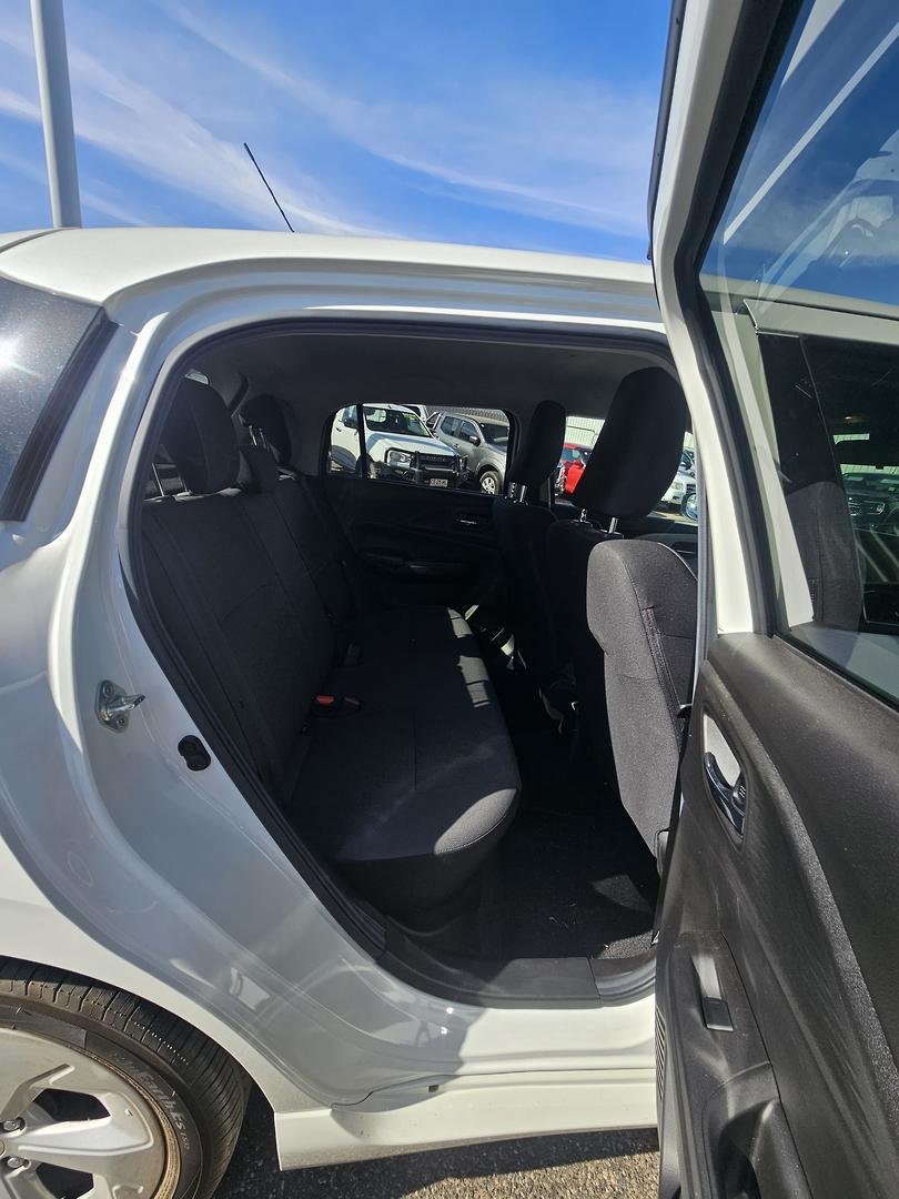 2024 Suzuki Swift Hybrid Plus UZ image 9