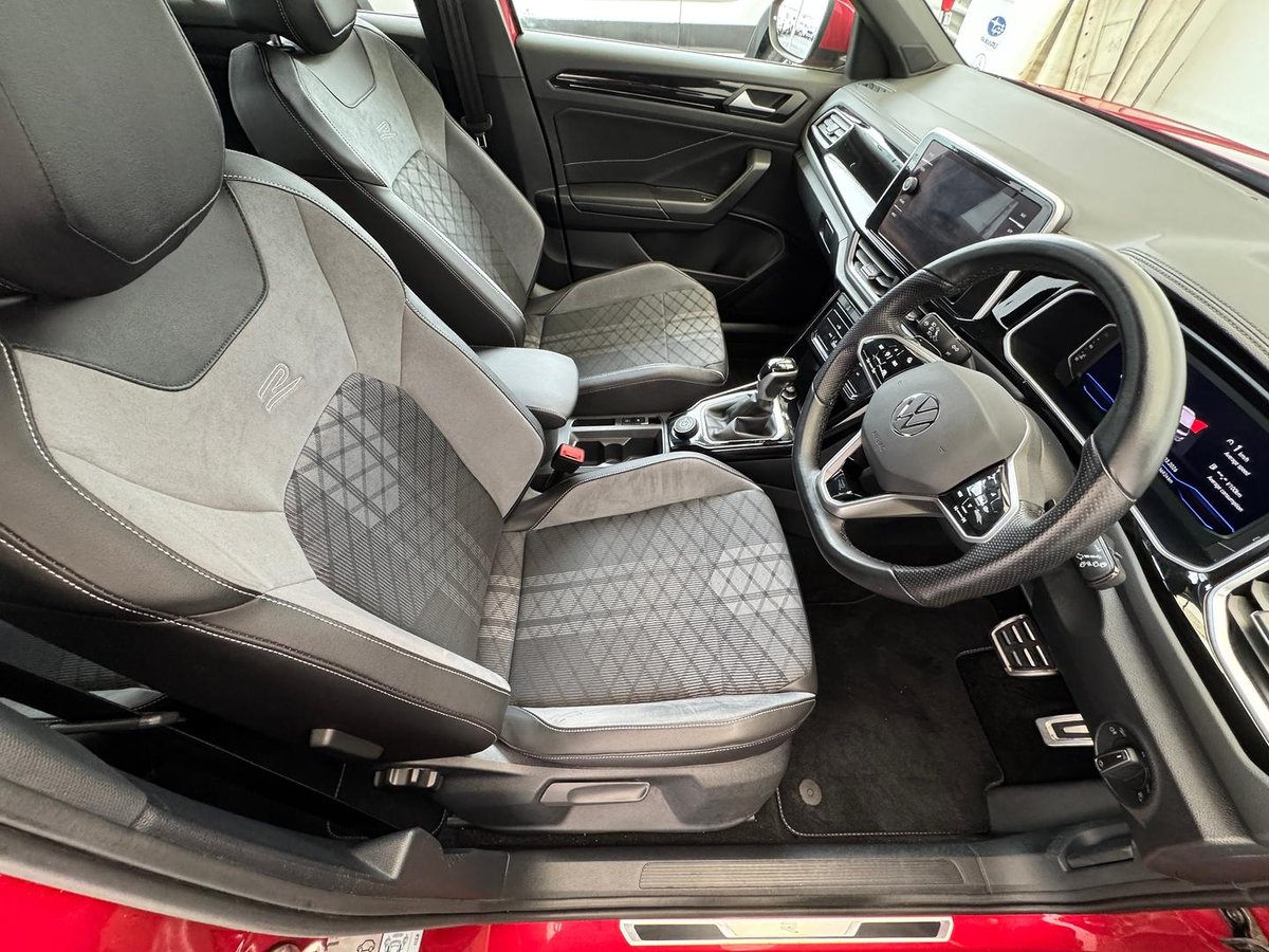 2022 Volkswagen T-Roc 140TSI R-Line D11 MY23 Four Wheel Drive image 8